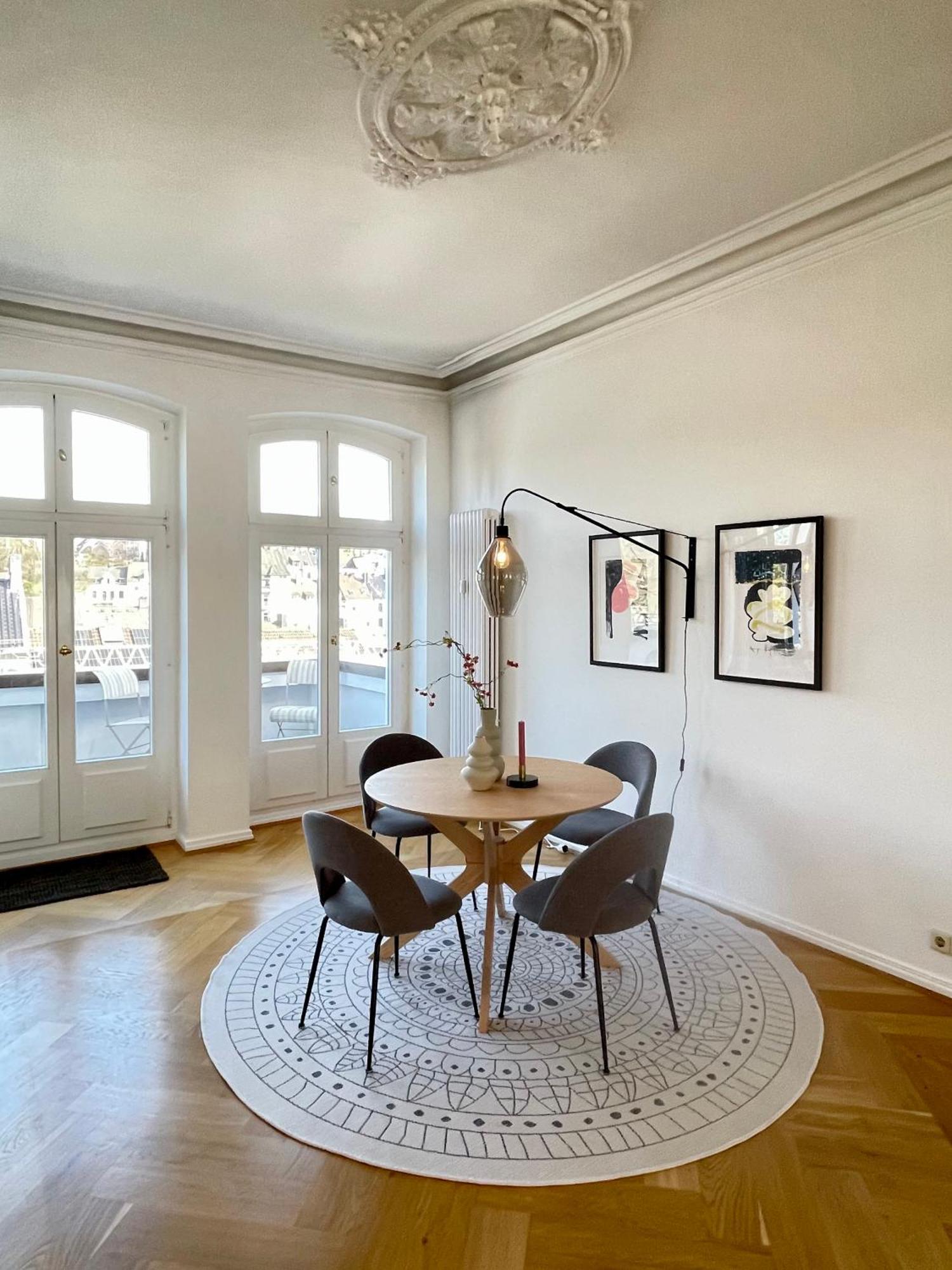 Helle Altbauwohnung Mit Balkon Im Briller Viertel ヴッパータール エクステリア 写真